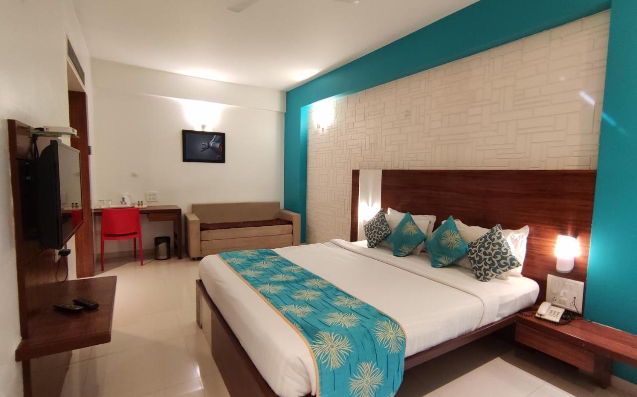 The Temple View Hotel Shirdi Ngoại thất bức ảnh