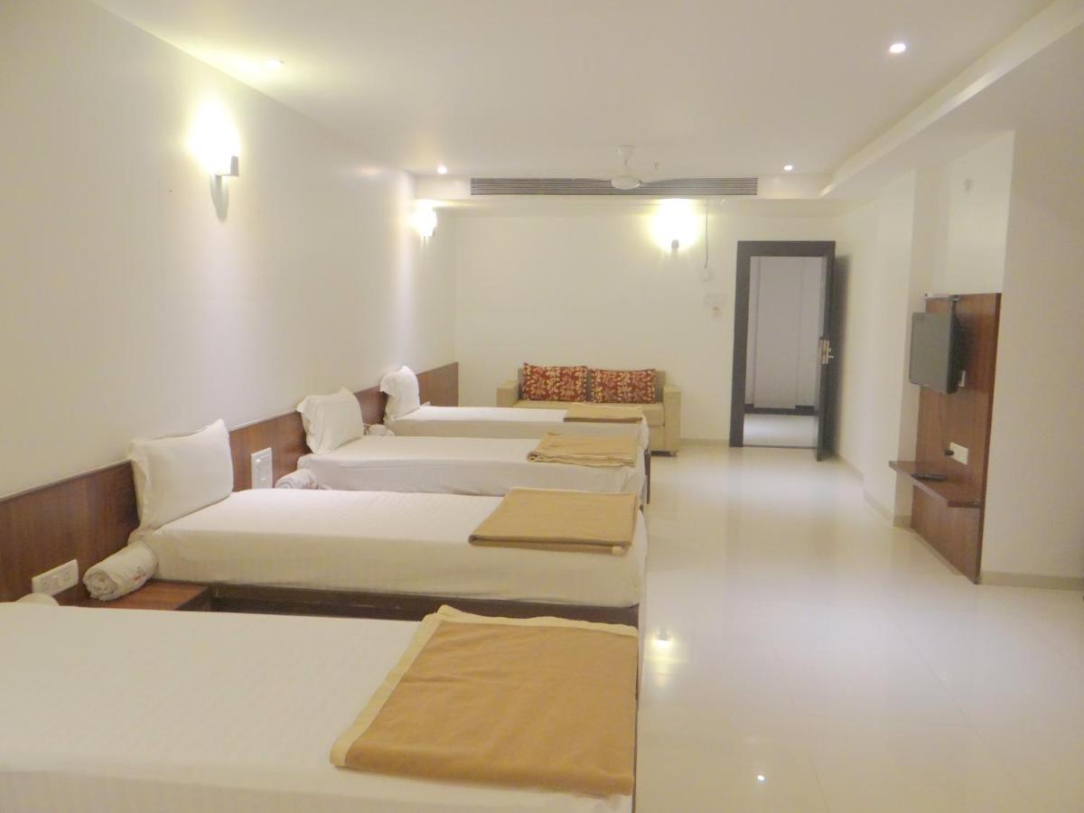 The Temple View Hotel Shirdi Ngoại thất bức ảnh
