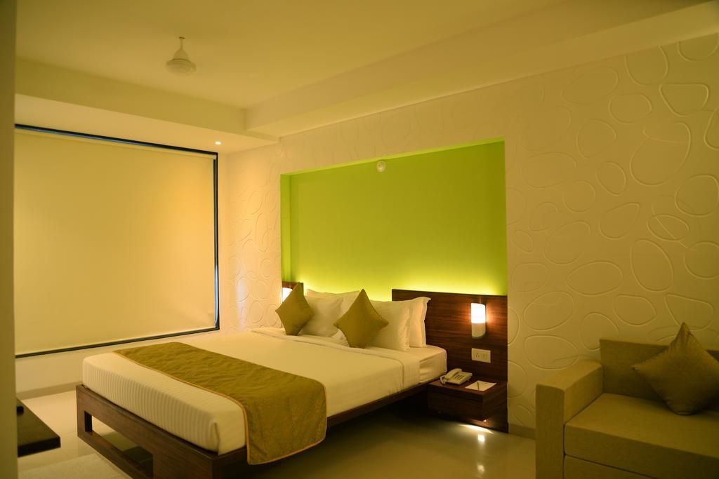 The Temple View Hotel Shirdi Phòng bức ảnh