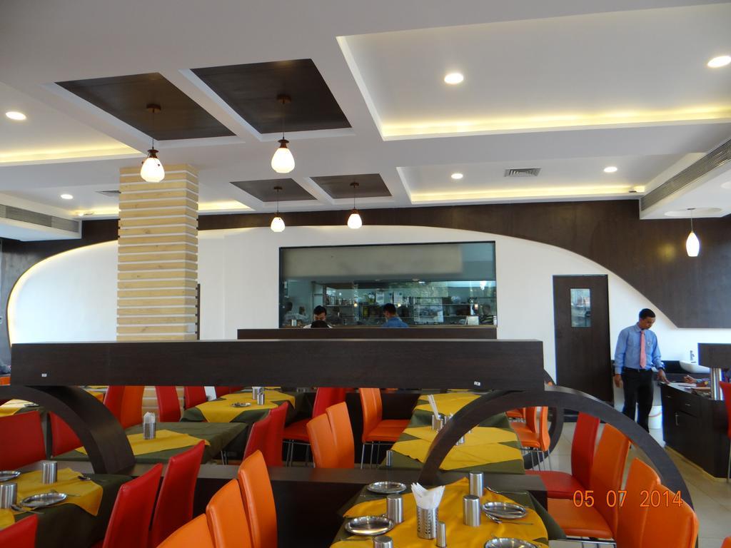 The Temple View Hotel Shirdi Ngoại thất bức ảnh