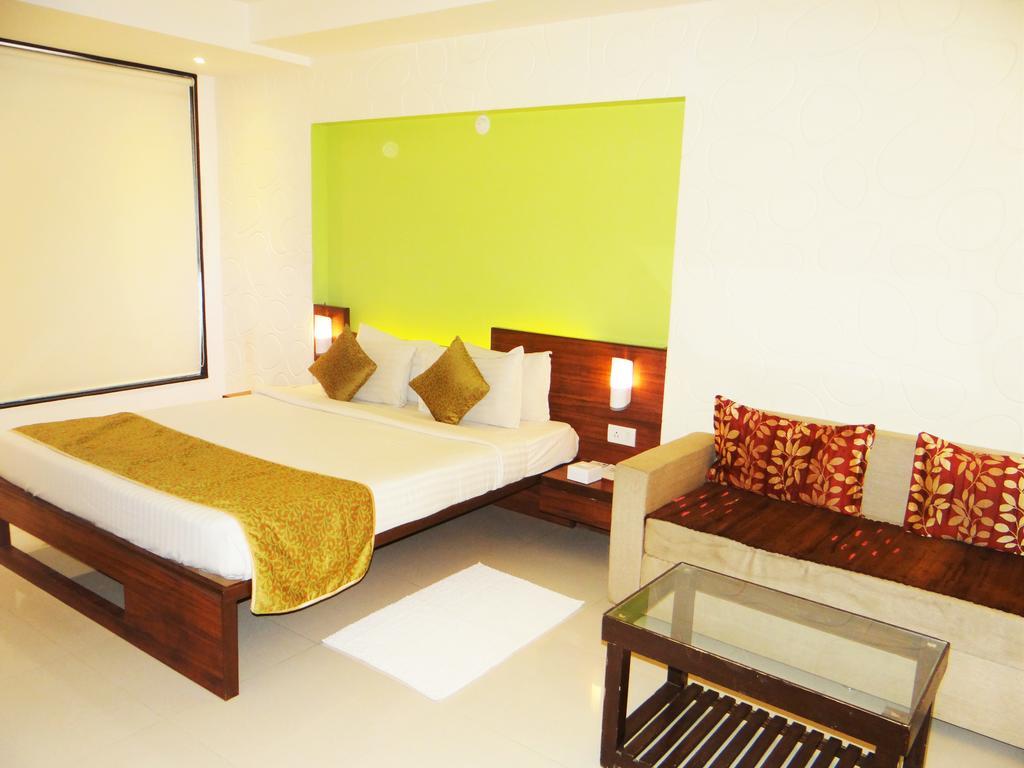 The Temple View Hotel Shirdi Phòng bức ảnh
